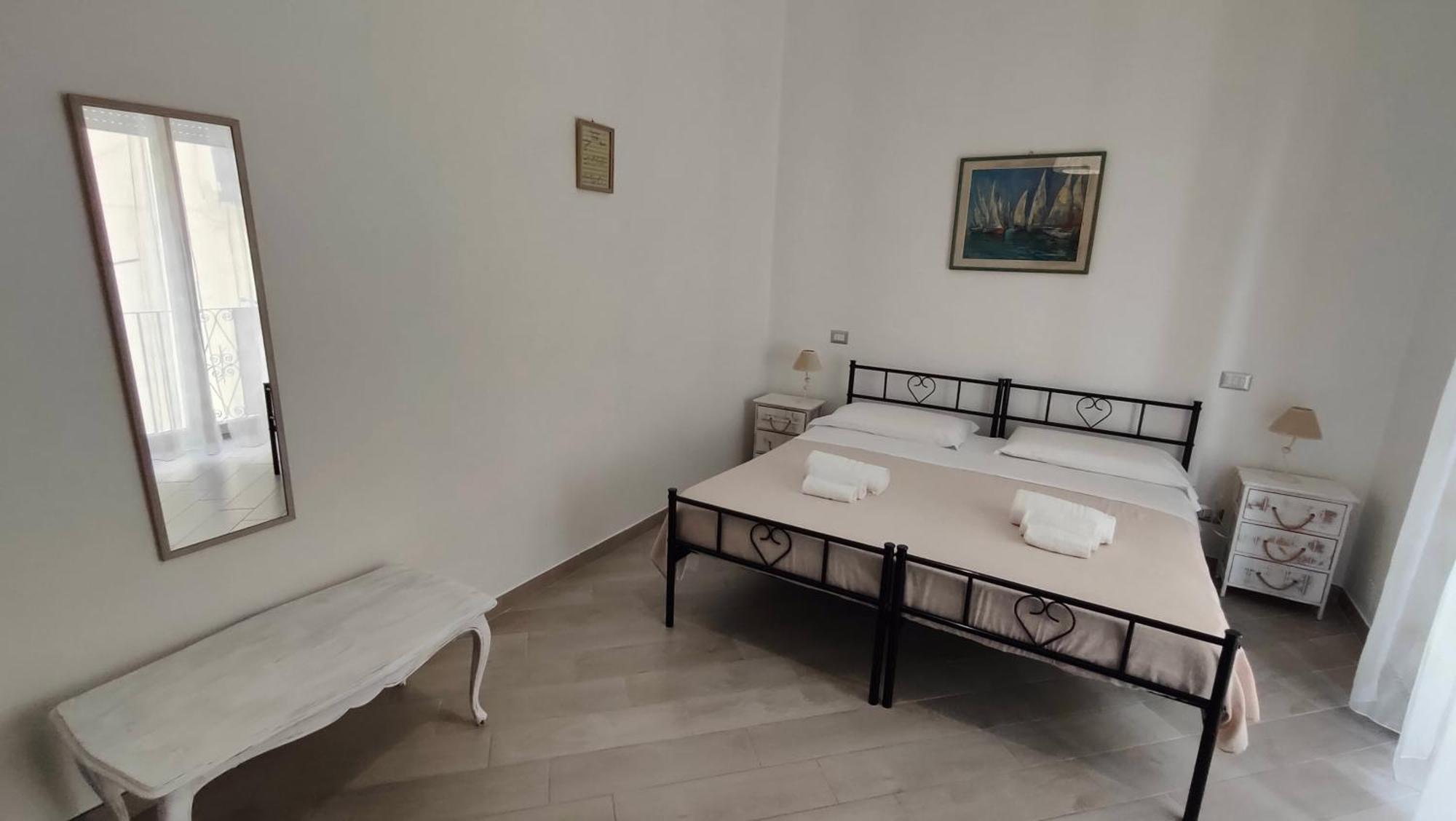 B&B 'A Vucchella Naples Exterior photo